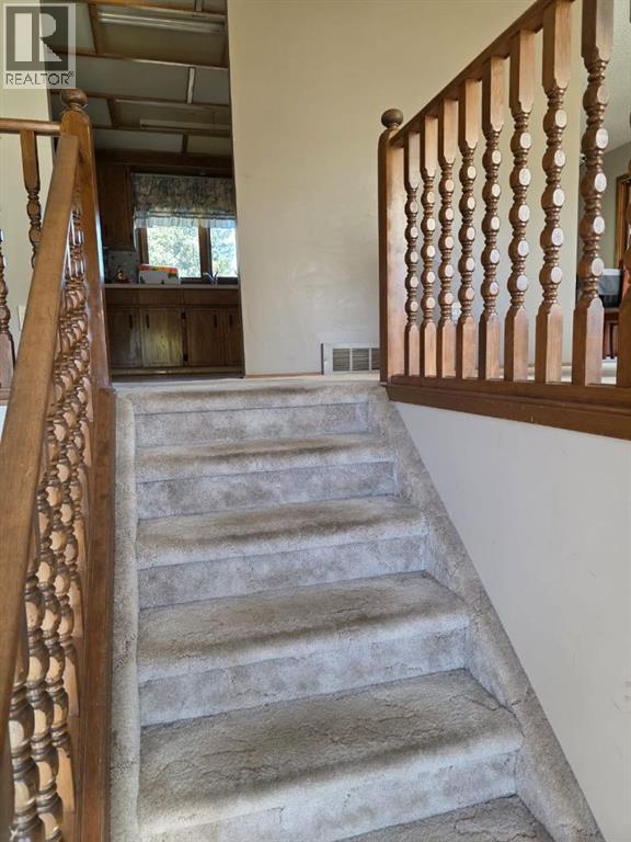 4716 55 Avenue - 19