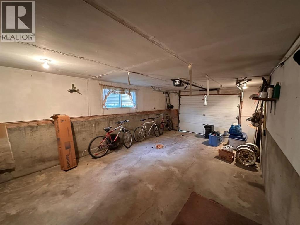 4716 55 Avenue - 22