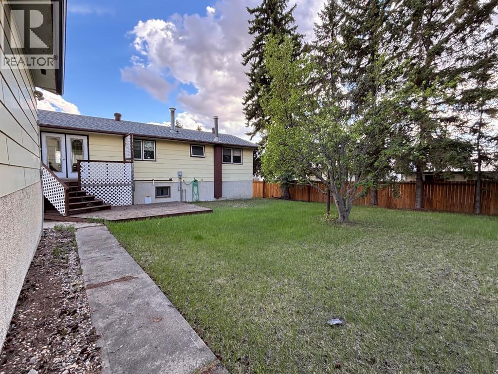 4716 55 Avenue - 24
