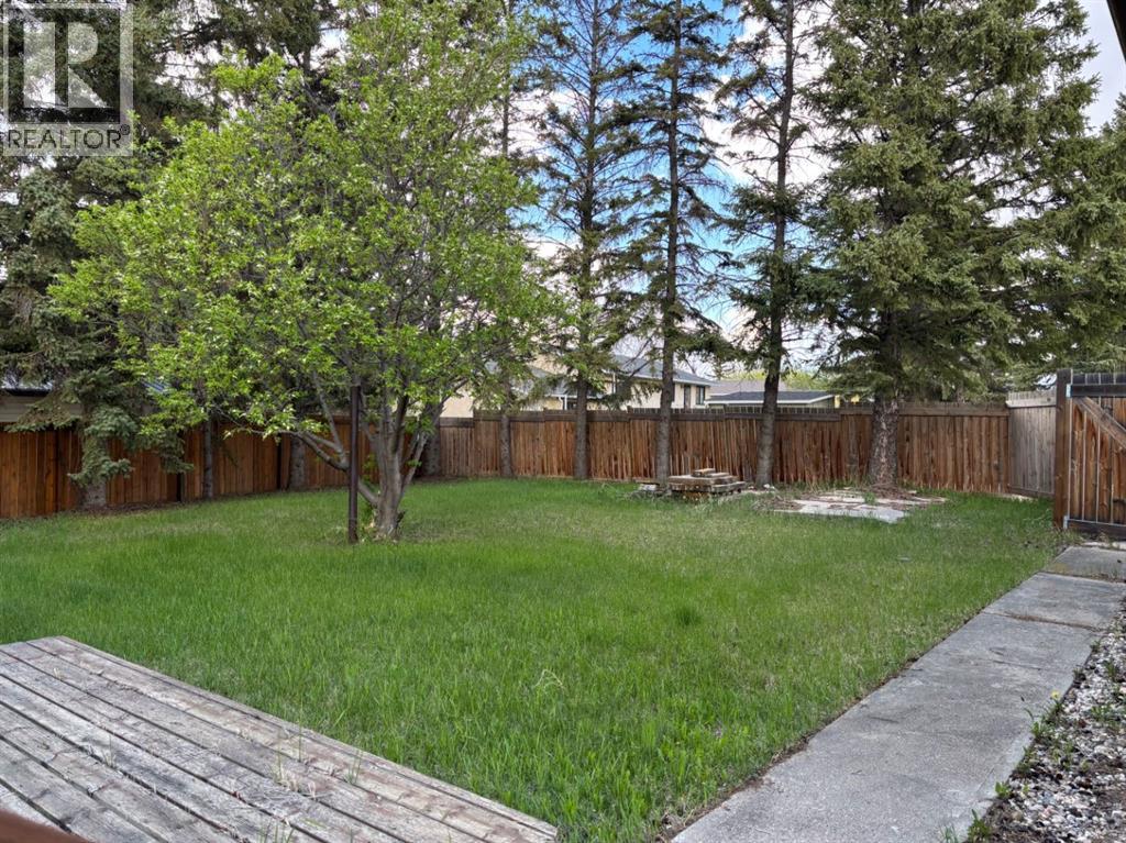 4716 55 Avenue - 25