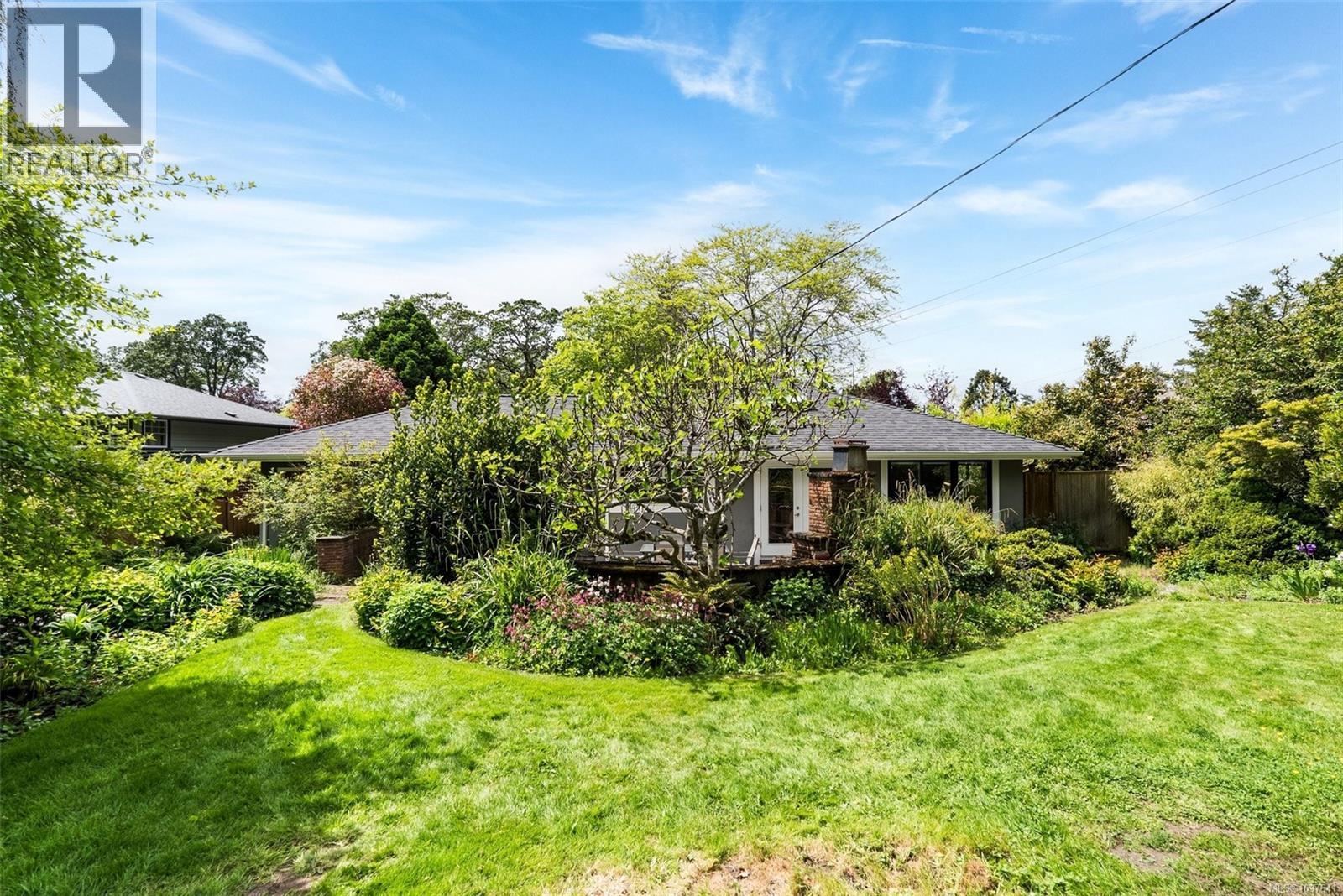 3171 Henderson Rd - 30