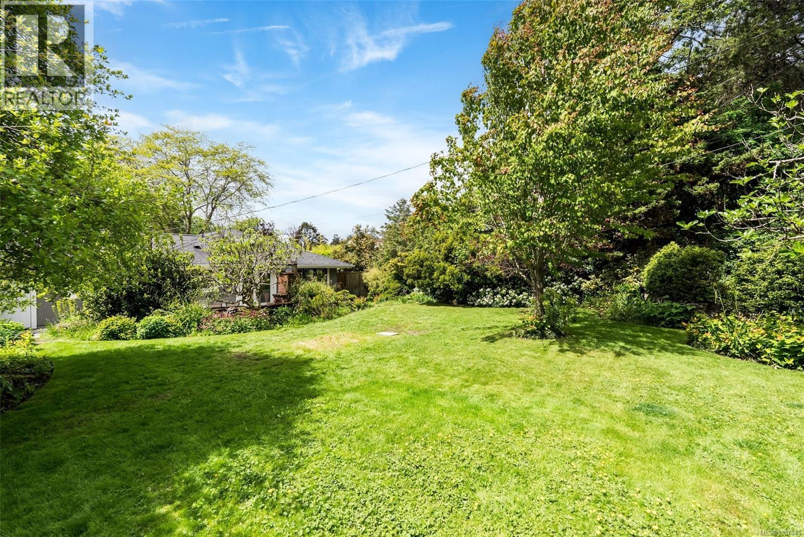 3171 Henderson Rd - 35
