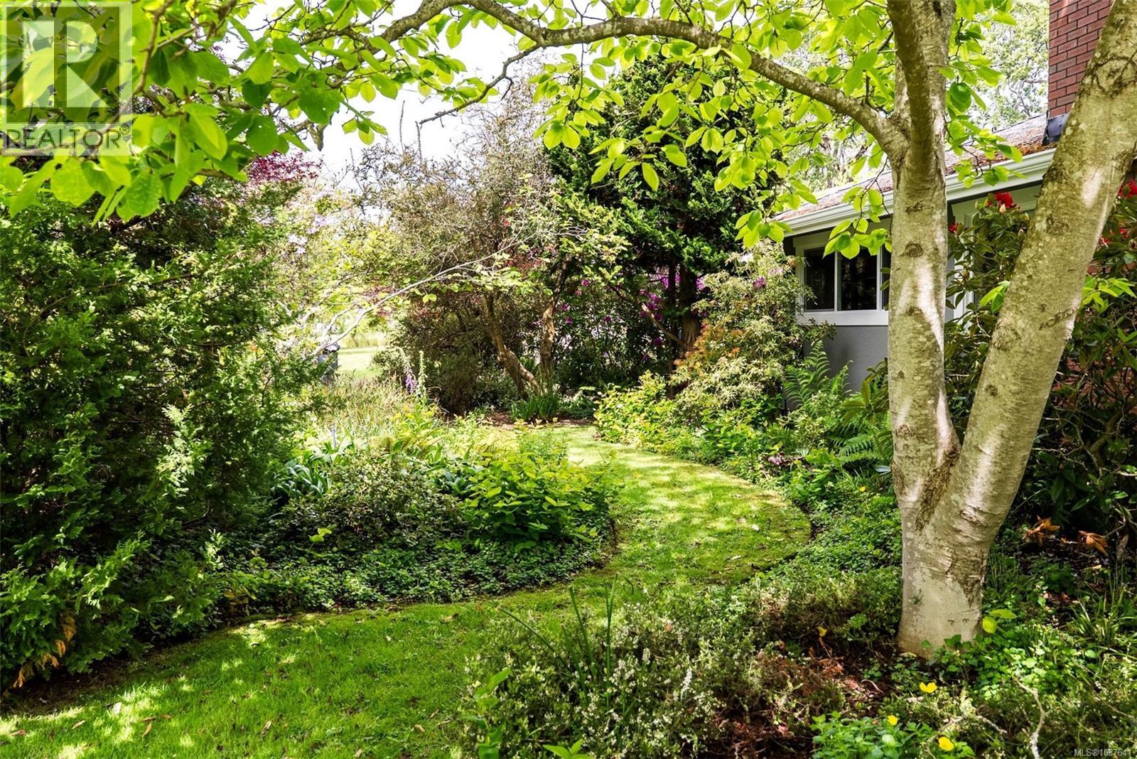 3171 Henderson Rd - 41