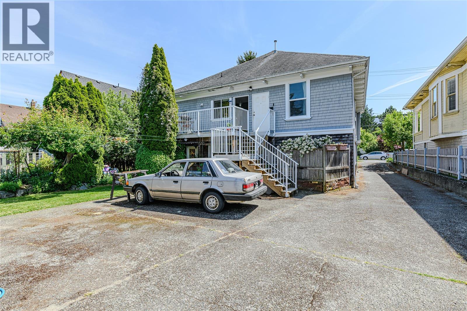 842 Princess Ave - 29