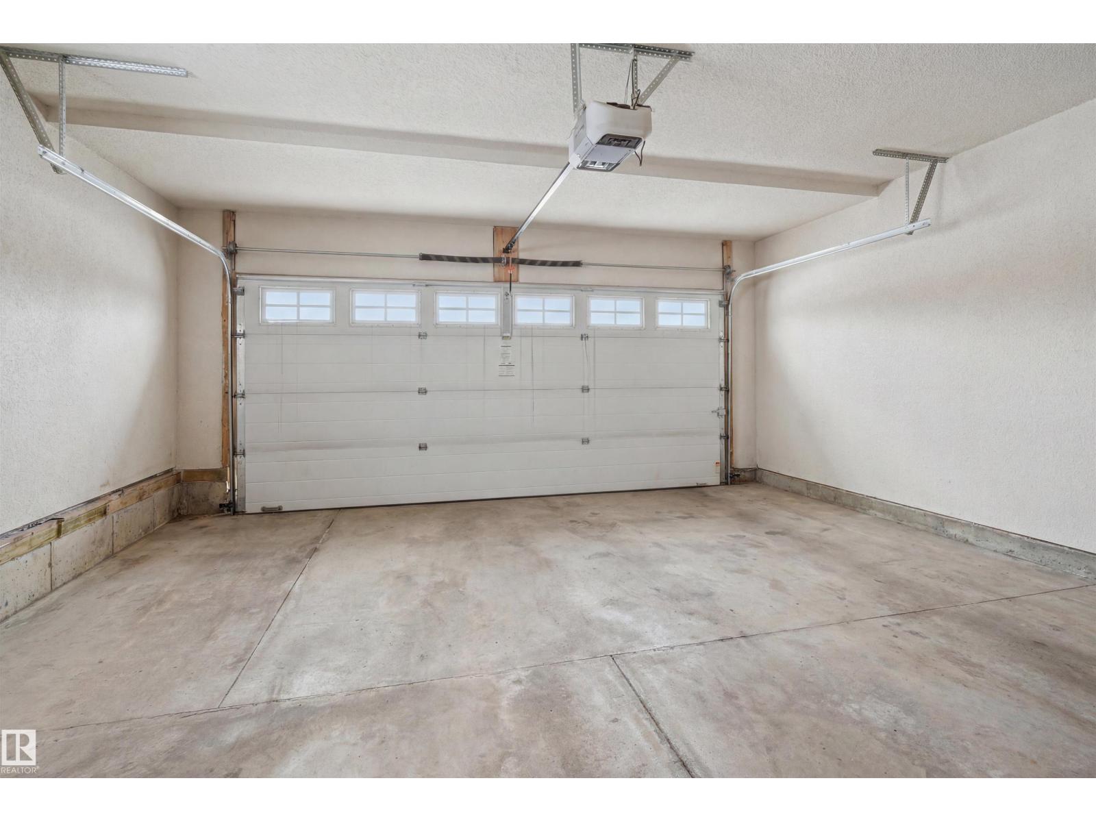 2310 68 Street SW - 47