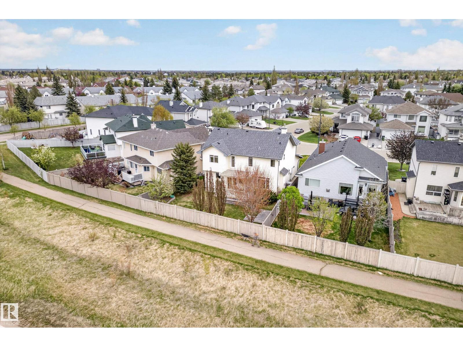 1354 118A ST NW - 50