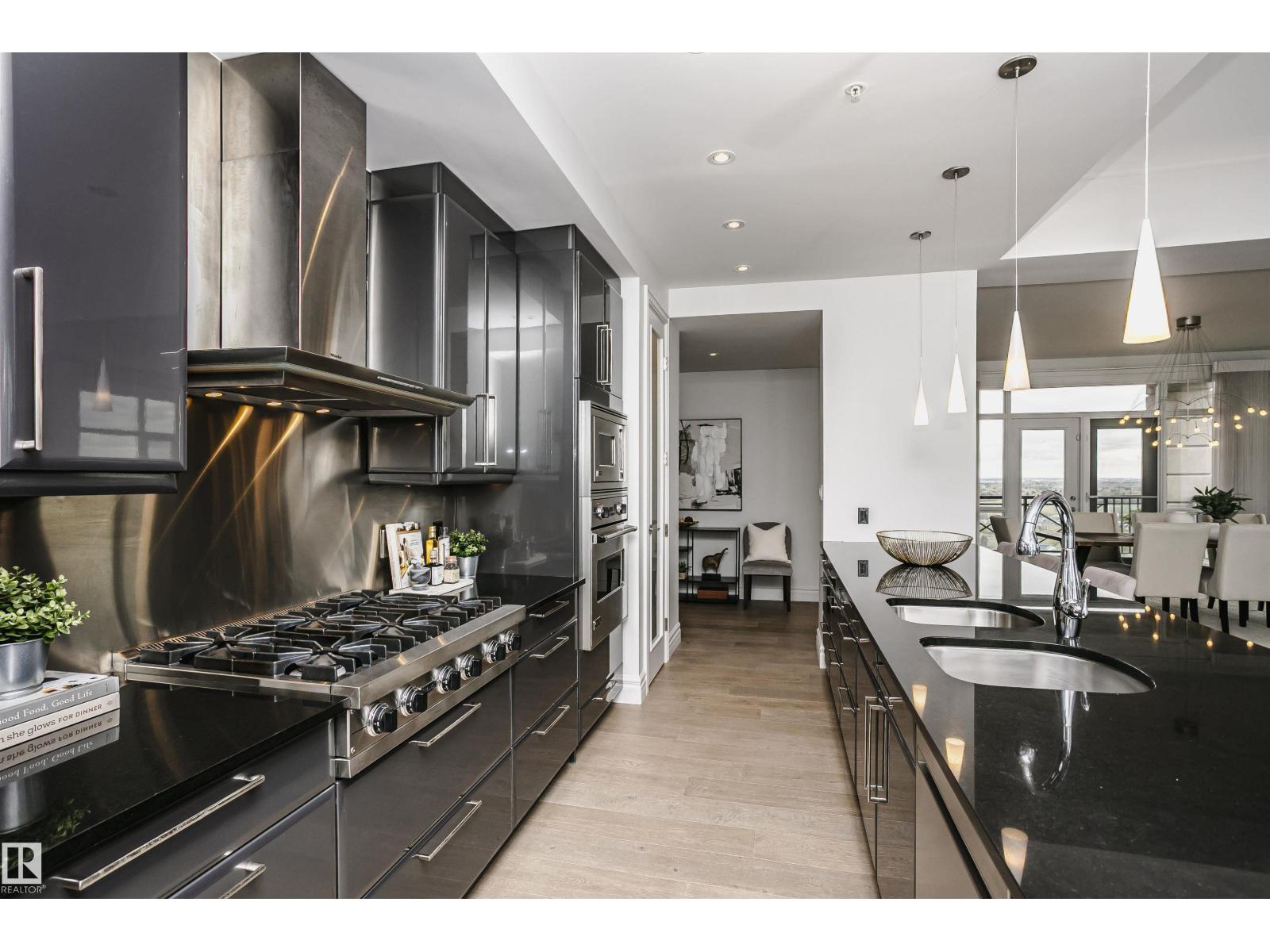 #2104 9020 JASPER AV NW - 20