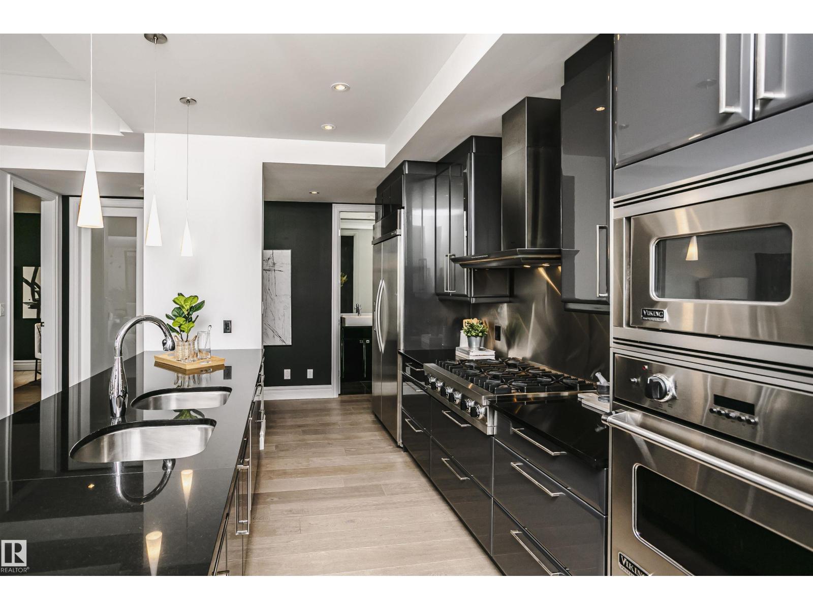 #2104 9020 JASPER AV NW - 21