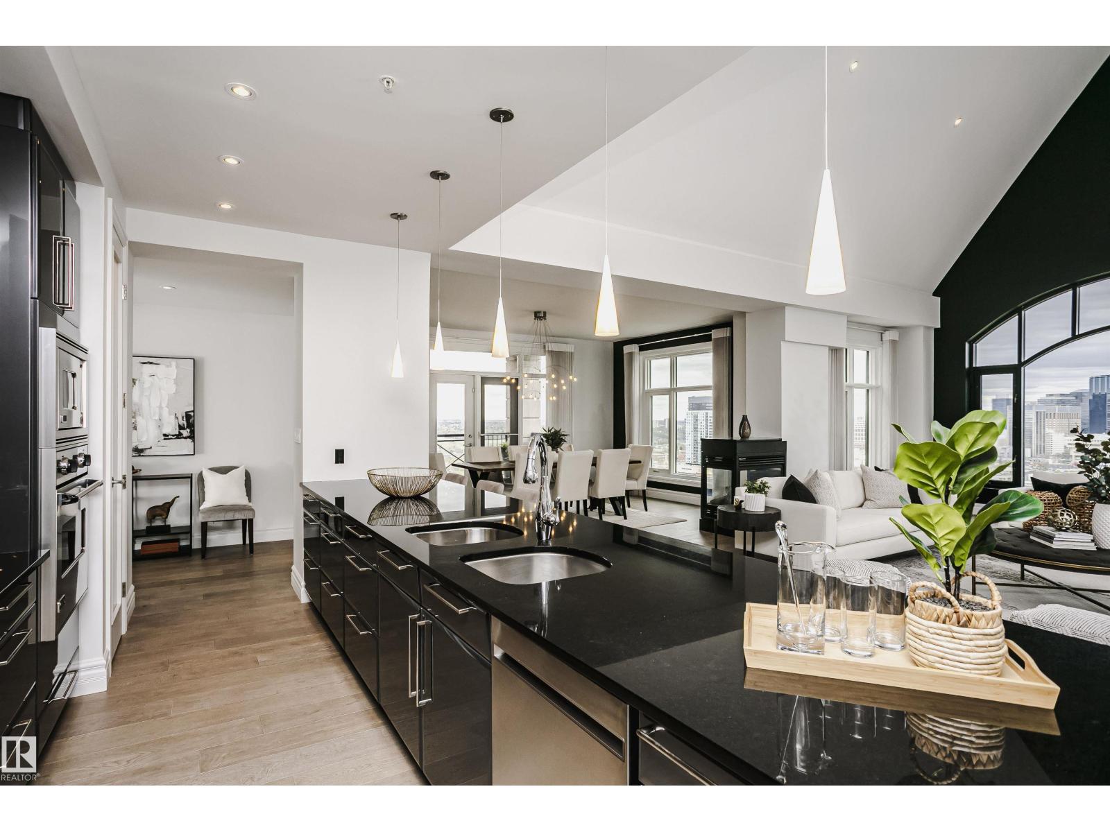 #2104 9020 JASPER AV NW - 24