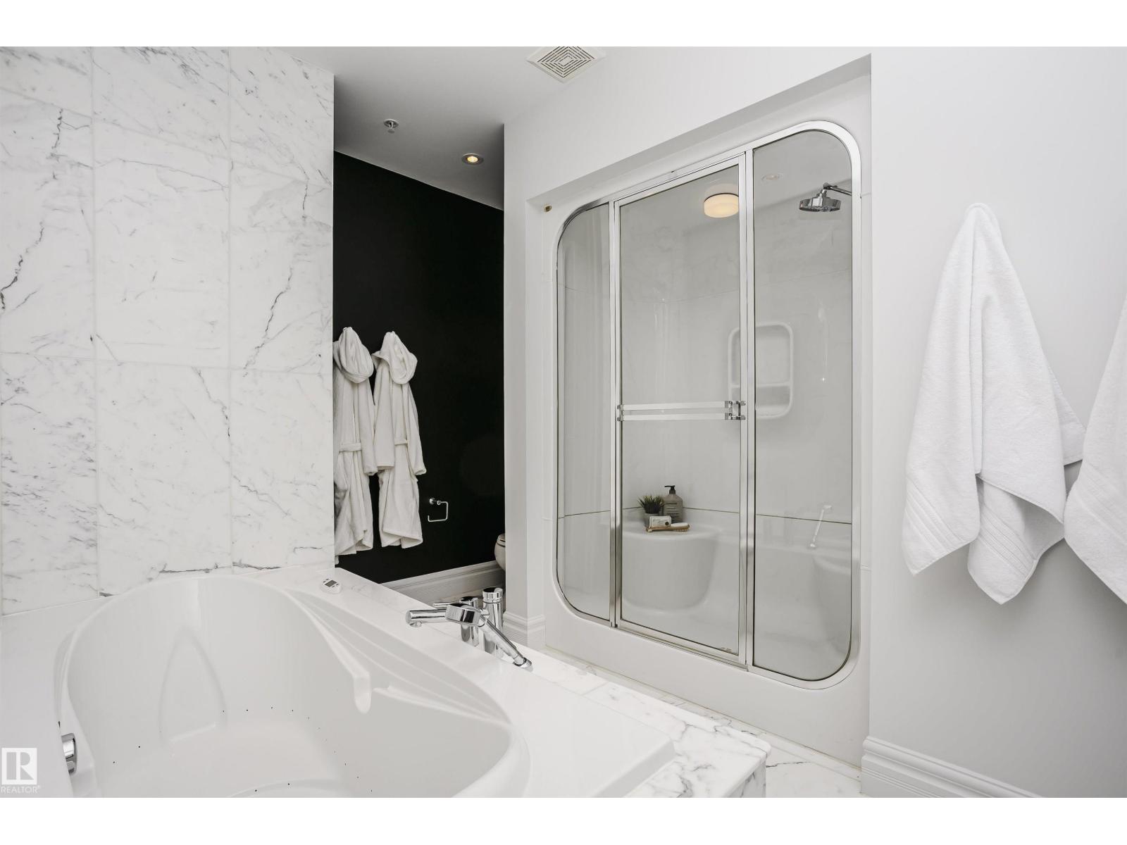 #2104 9020 JASPER AV NW - 46