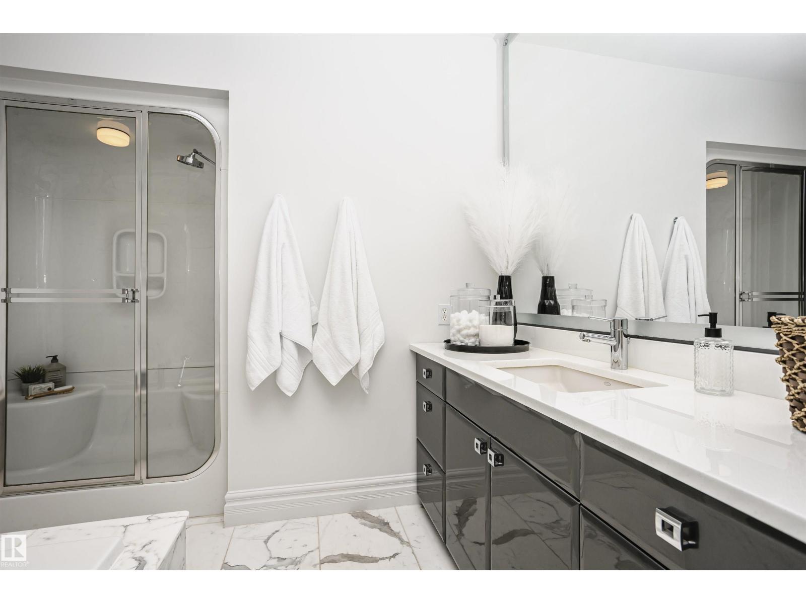 #2104 9020 JASPER AV NW - 47