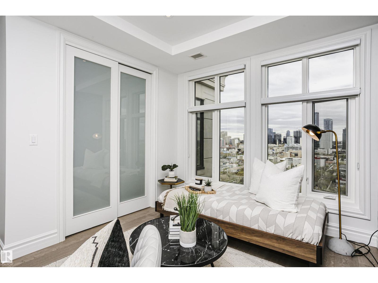 #2104 9020 JASPER AV NW - 52