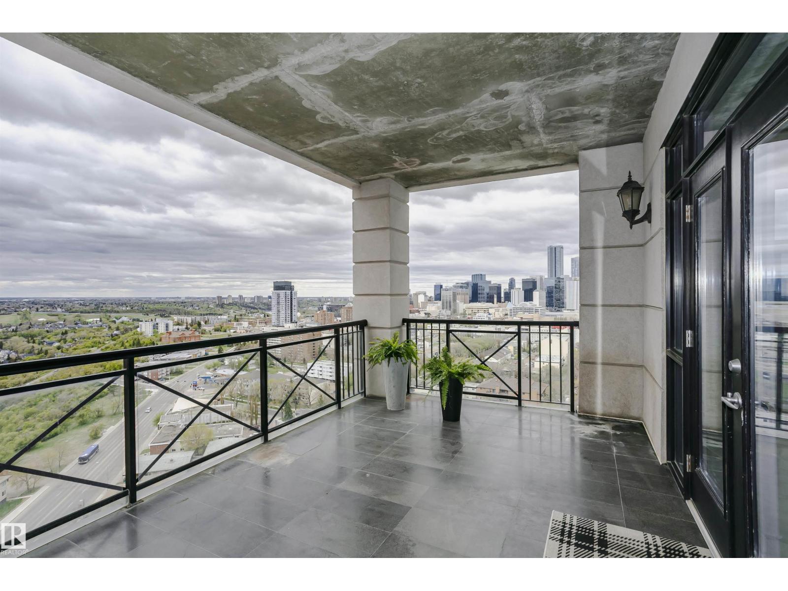 #2104 9020 JASPER AV NW - 61