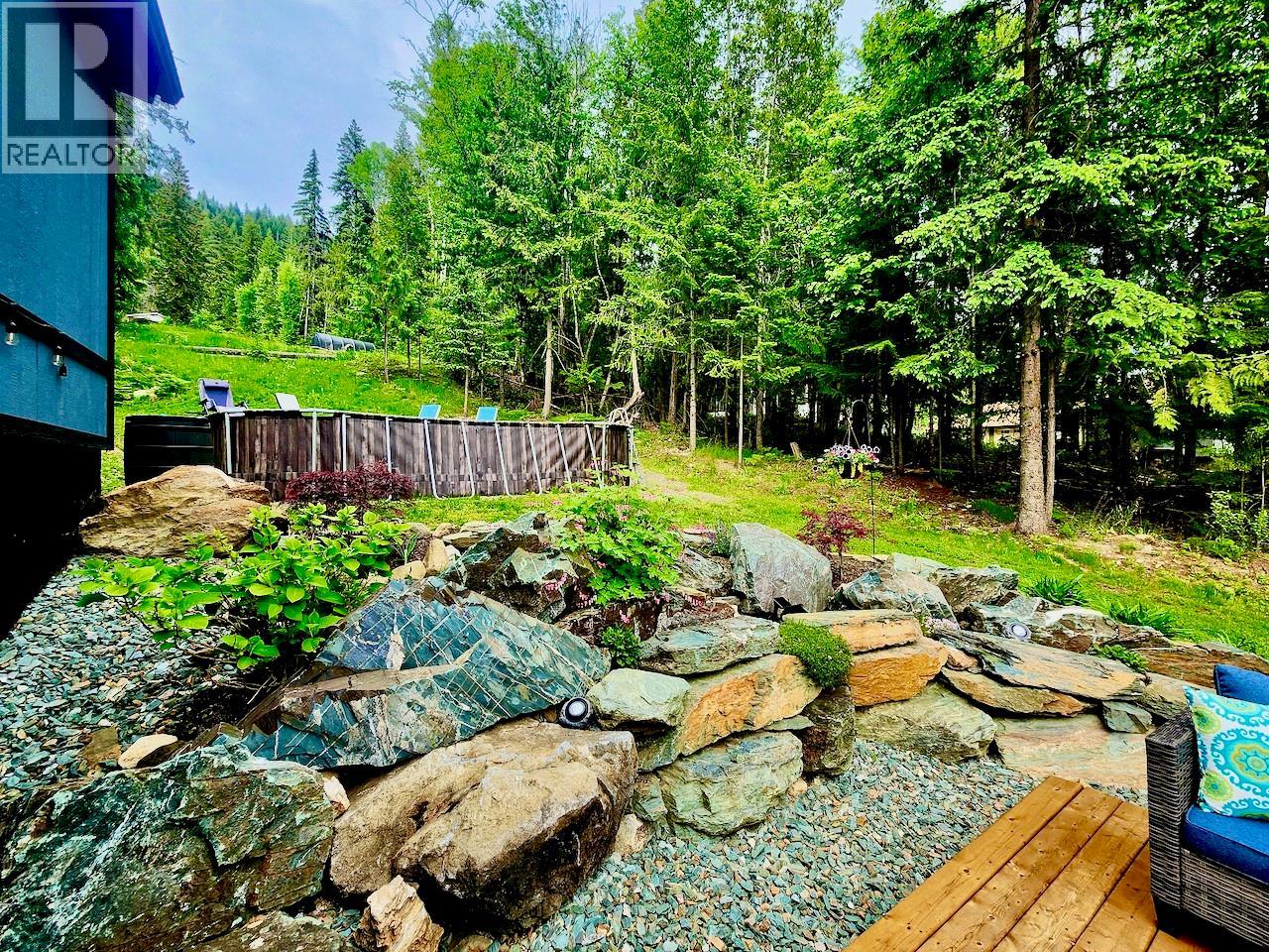 7519 Anglemont Drive - 12