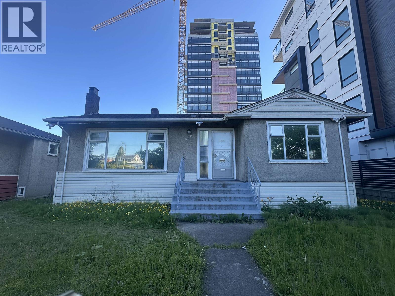 448 W 41ST AVENUE
