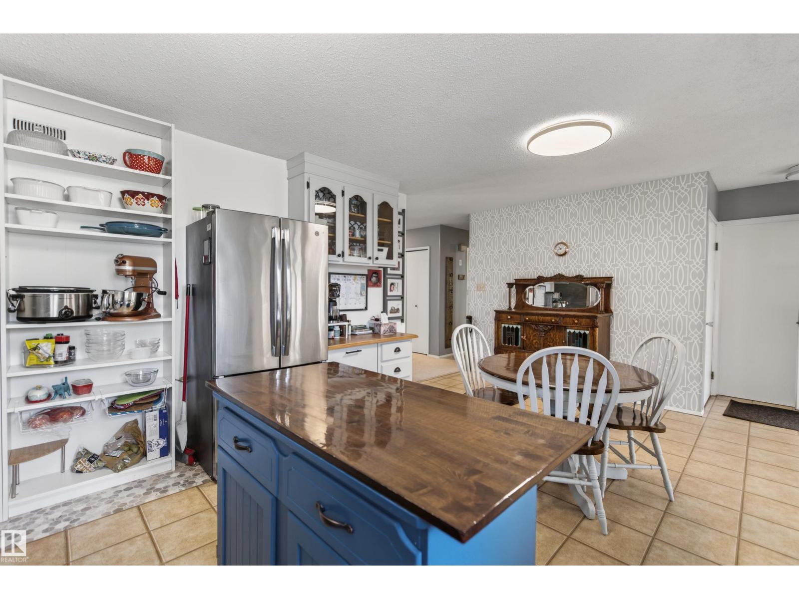 4204 43A Ave - 5