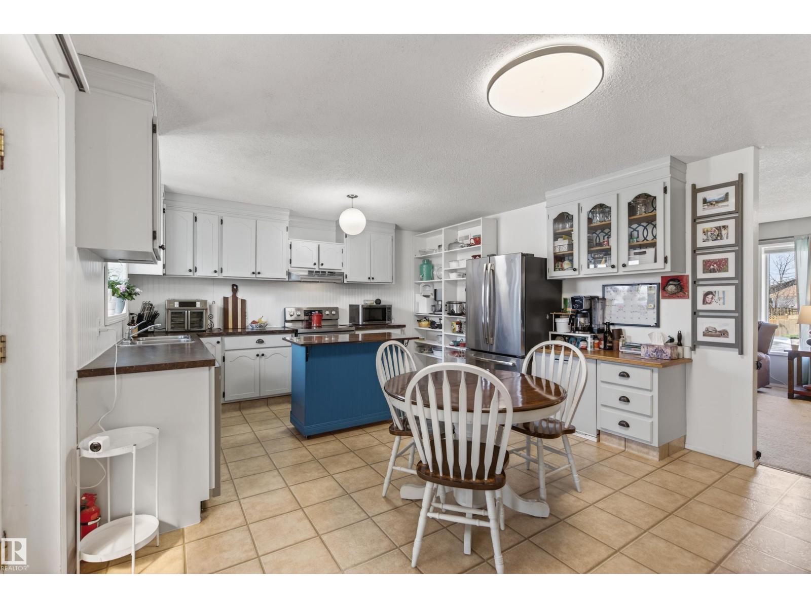 4204 43A Ave - 4