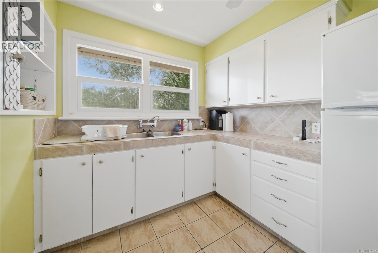 443 Aysgarth St - 15