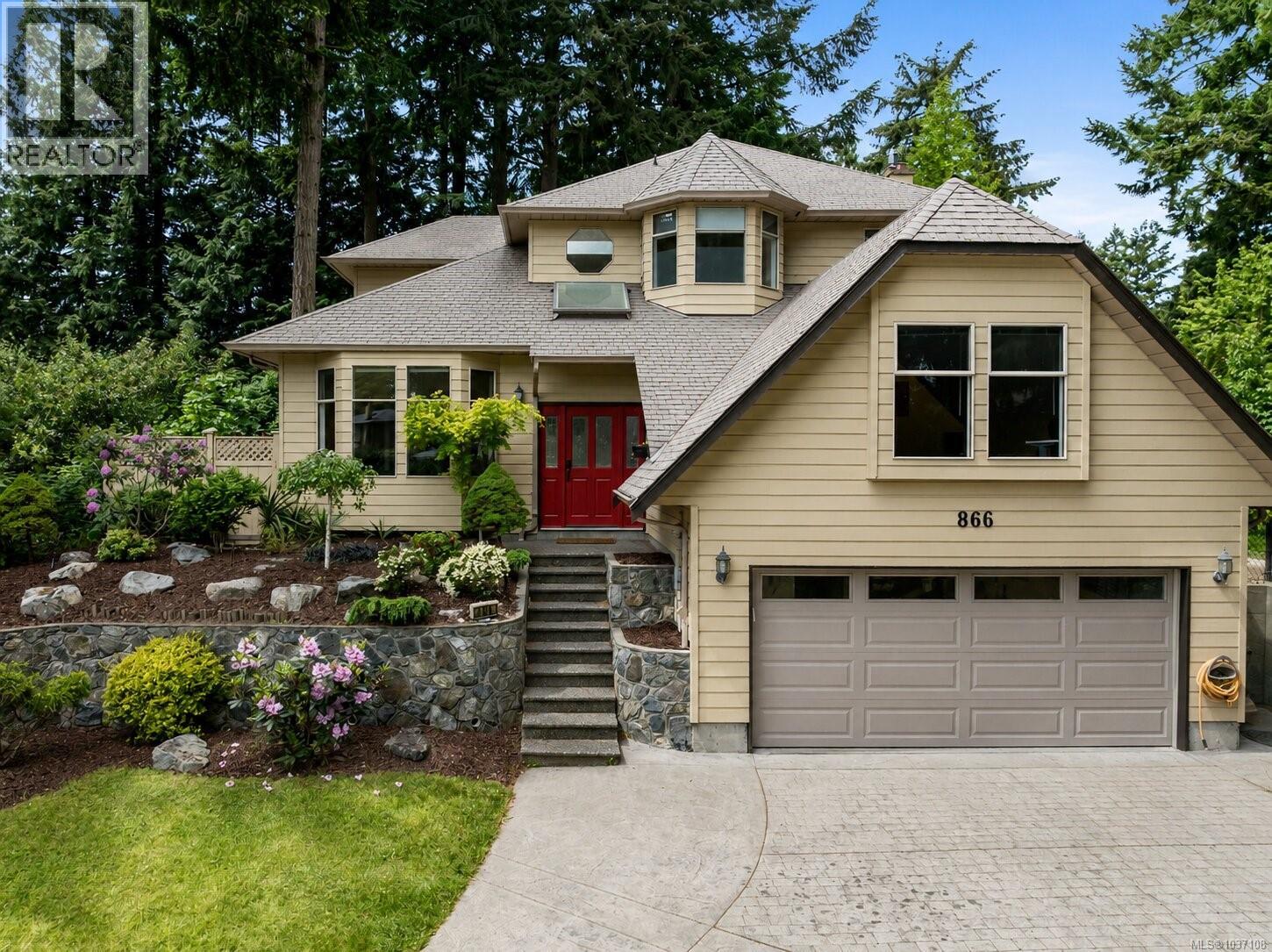 866 CAMBRIA WOOD Crt, Saanich