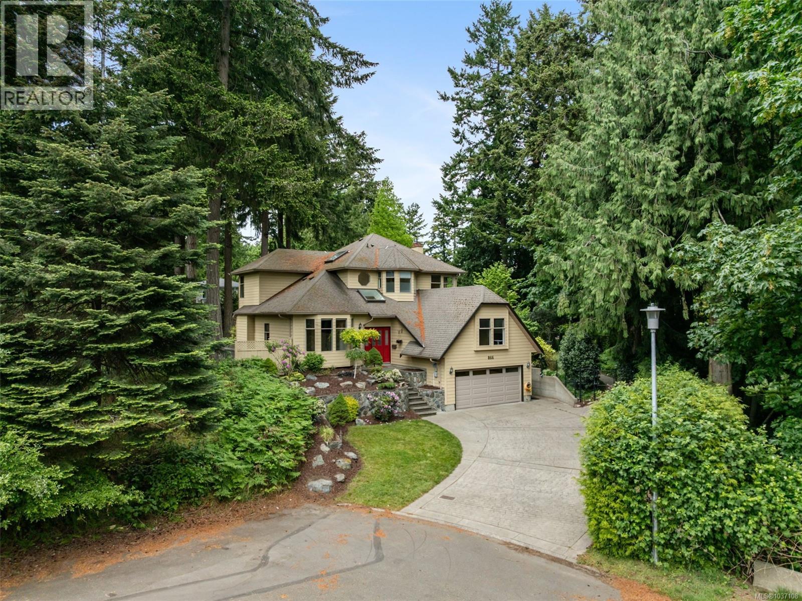 866 CAMBRIA WOOD Crt, Saanich