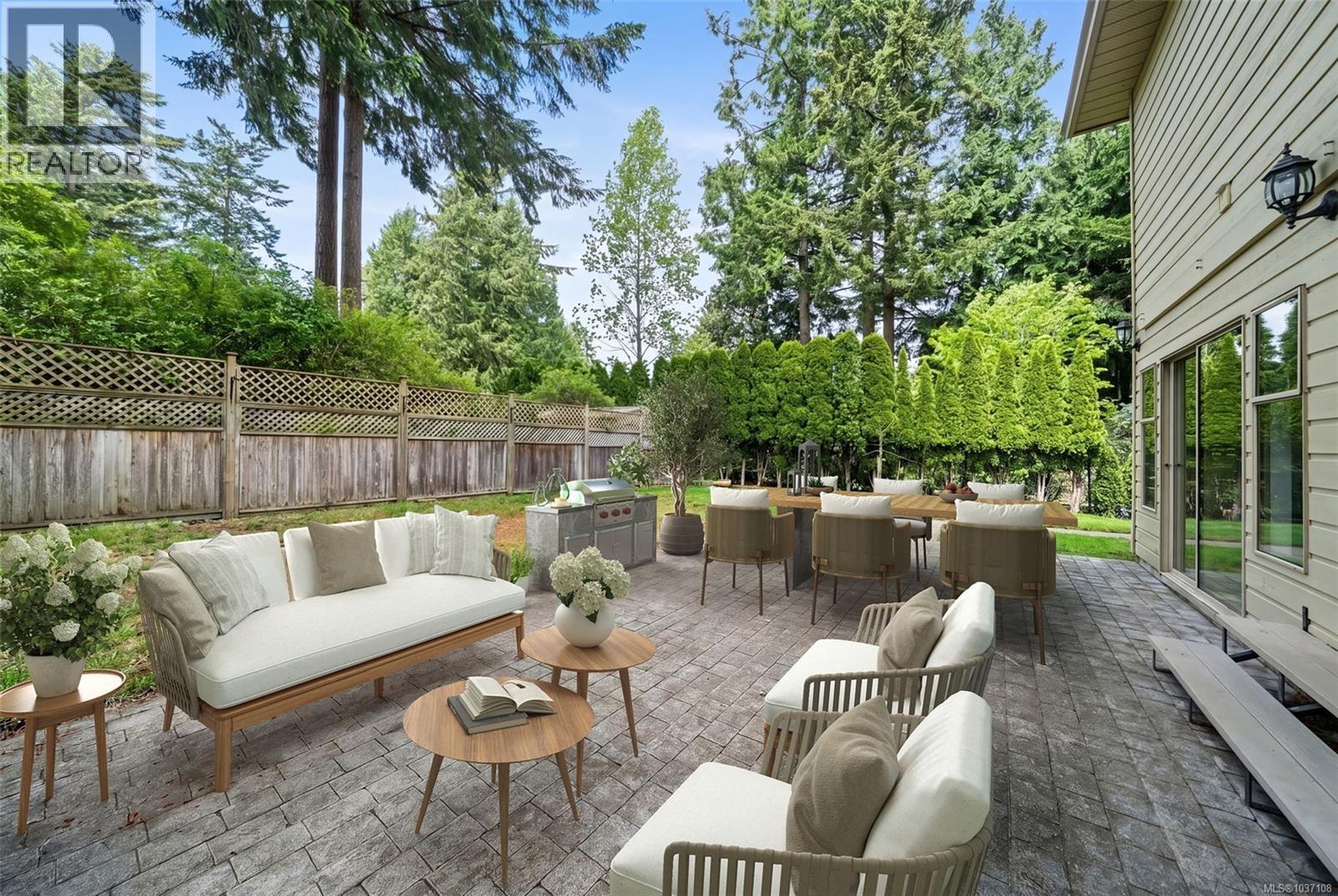 866 CAMBRIA WOOD Crt, Saanich