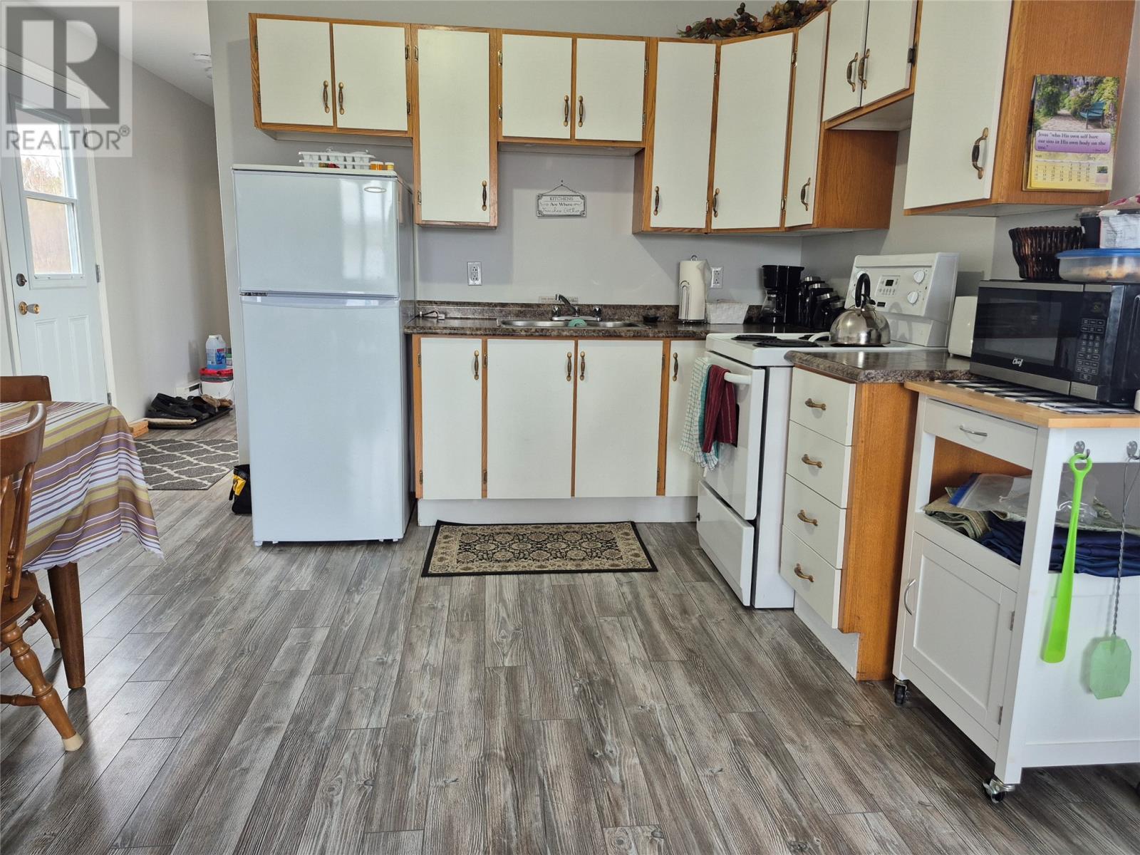 164 Main Street - 10