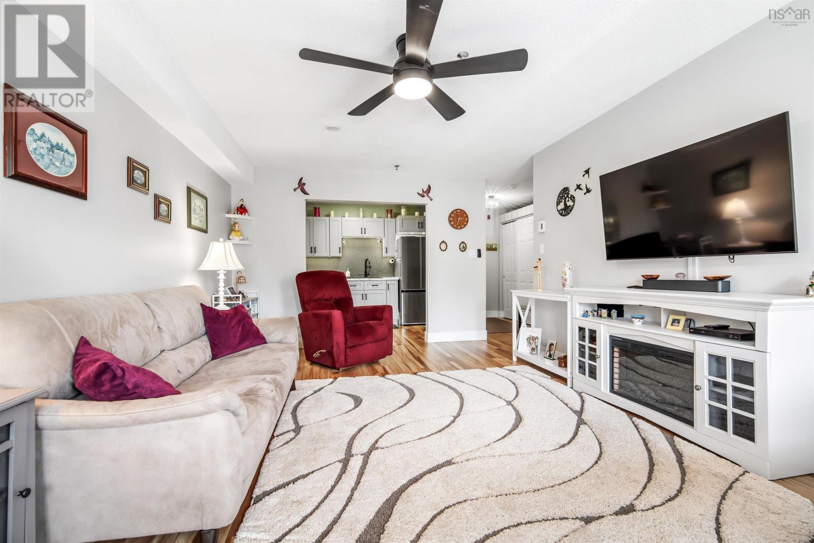 Property 21 of 35 of 404 31 River Lane