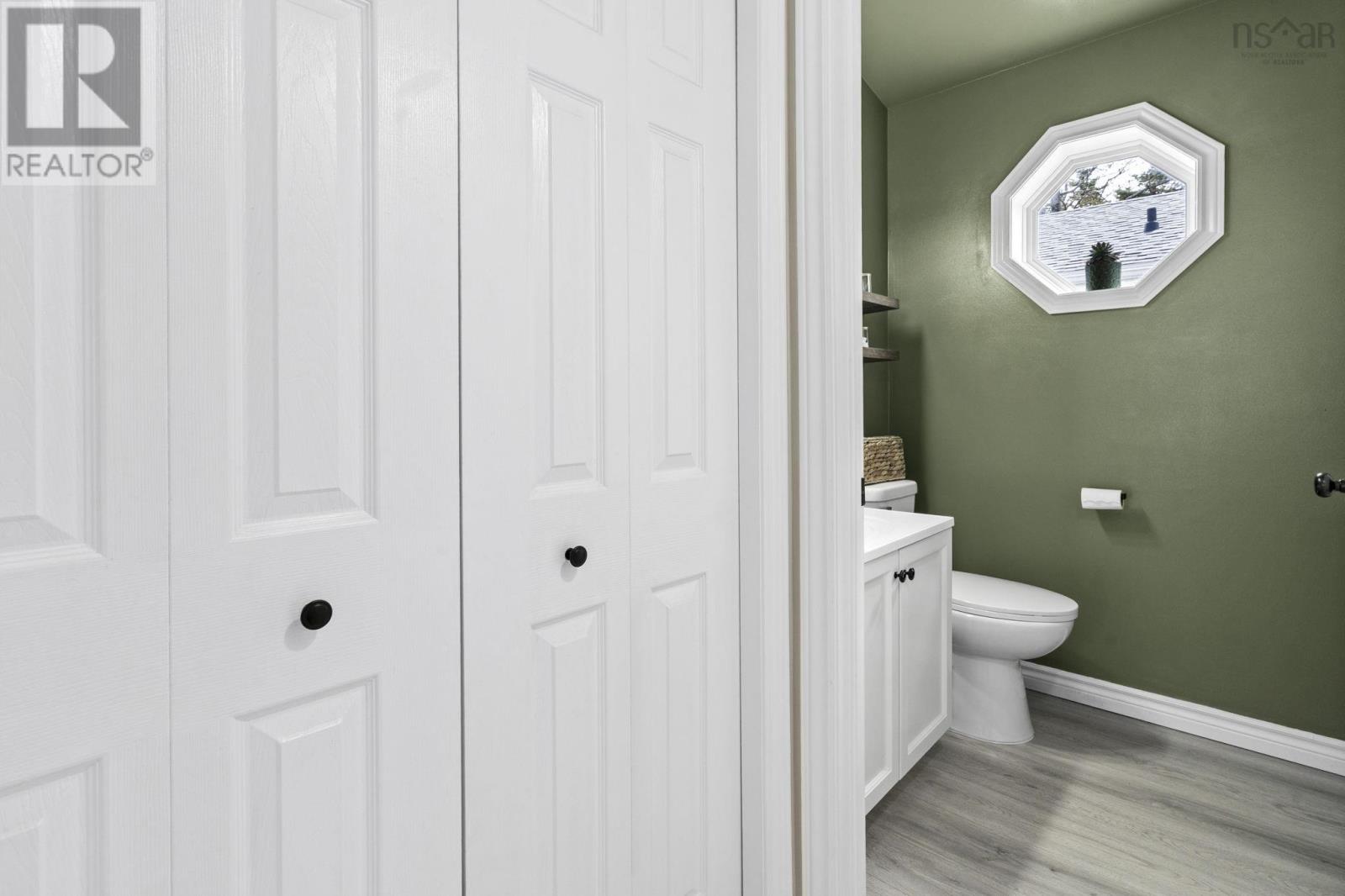 151 Jeep Crescent - 22