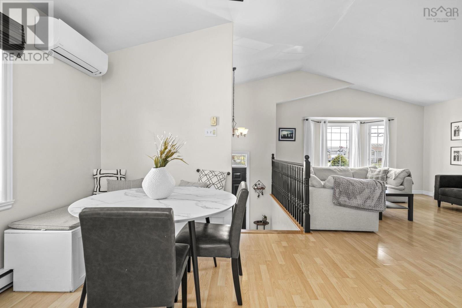 151 Jeep Crescent - 13
