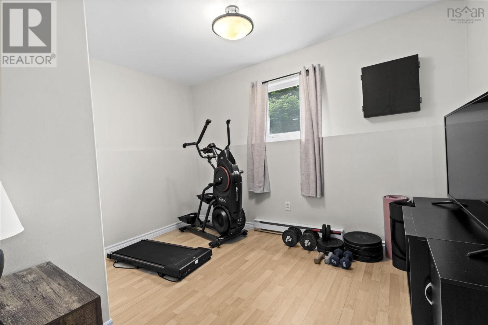 151 Jeep Crescent - 36