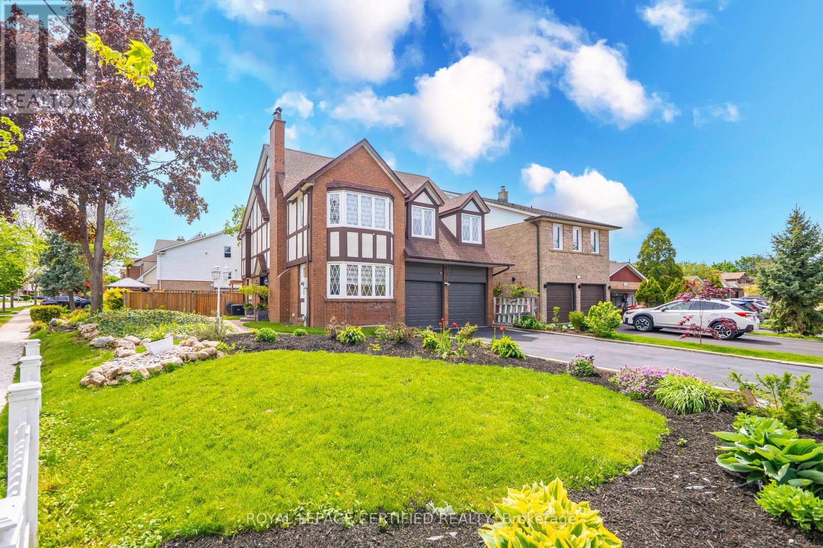 4174 TRELLIS CRESCENT - 5