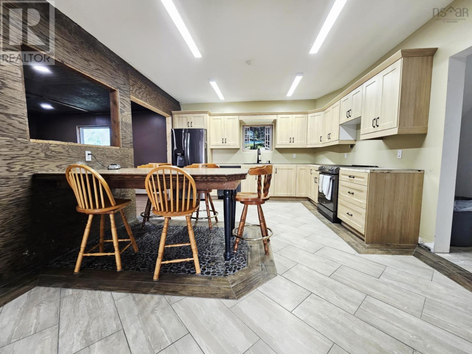 435 Prince Street - 27
