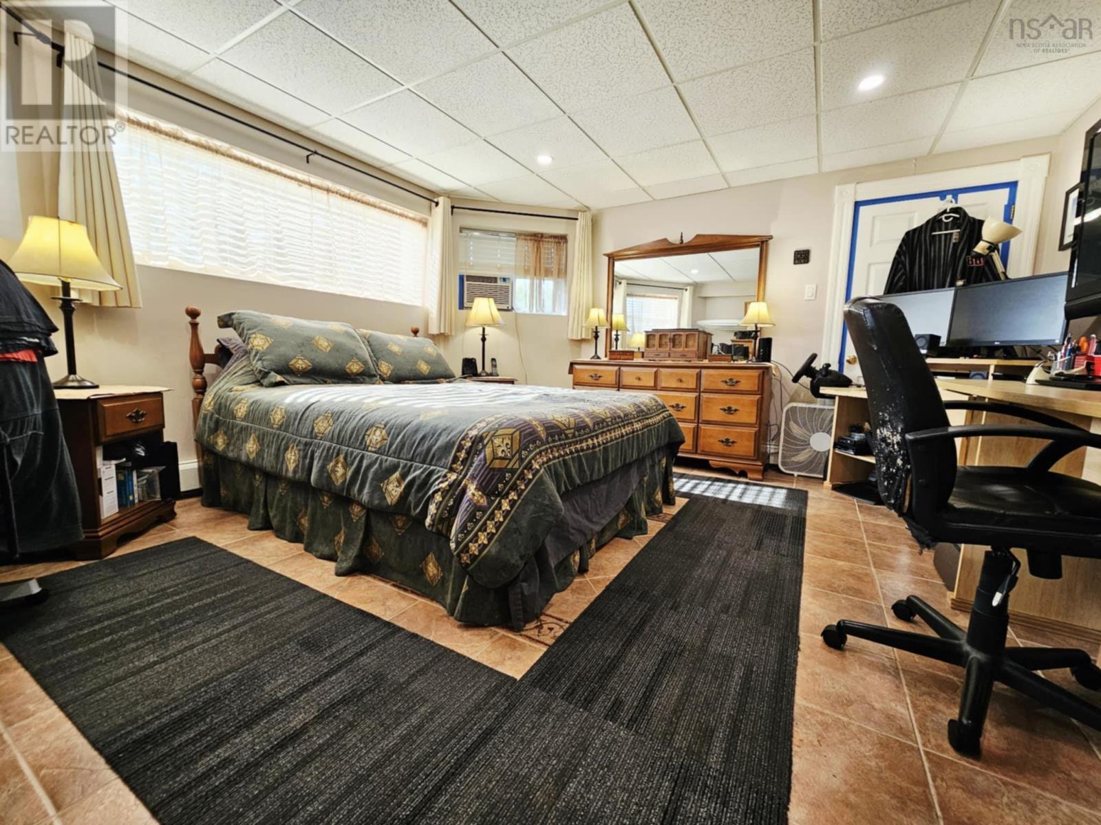 435 Prince Street - 48