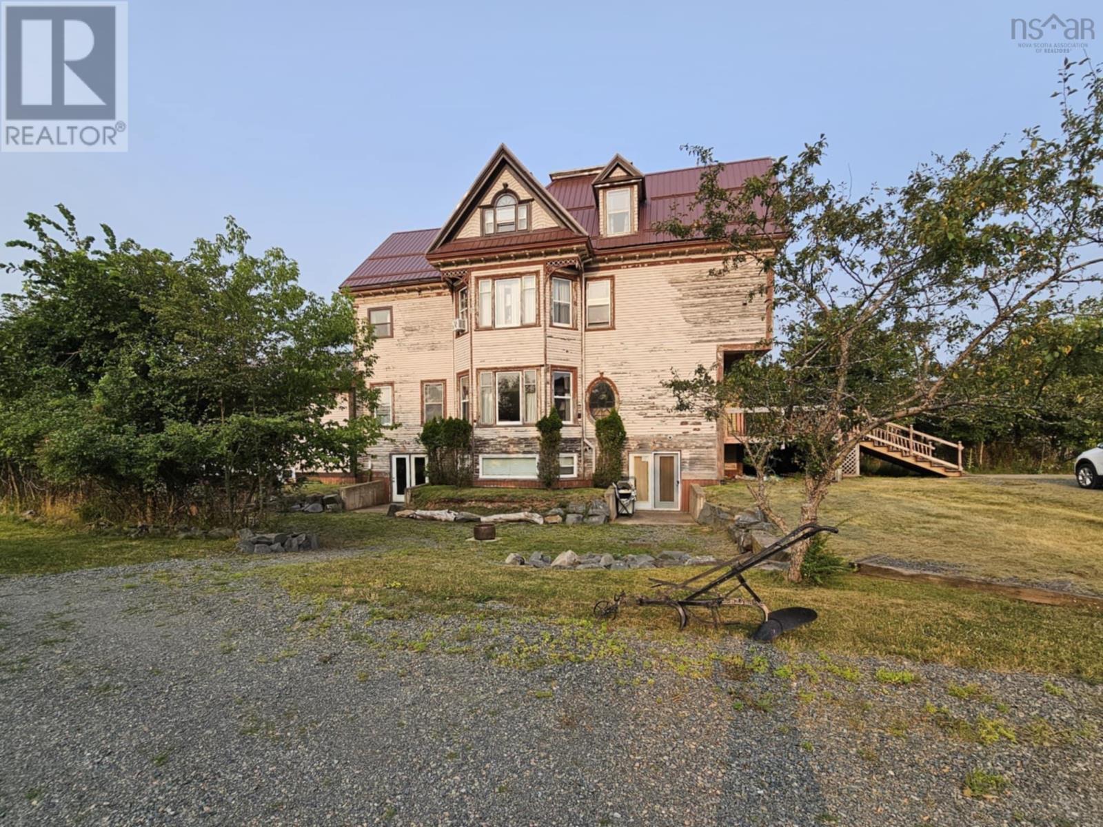 435 Prince Street - 4
