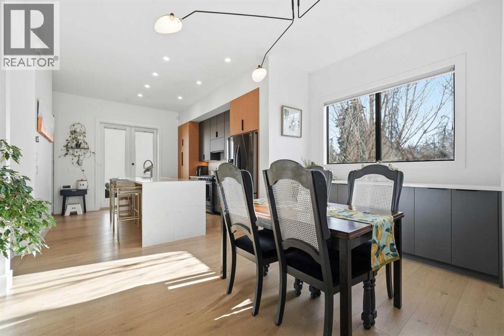 1502 37 Avenue SW - 8