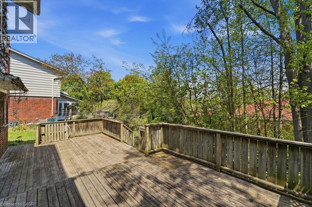 46 BIRCHCLIFF Avenue - 11