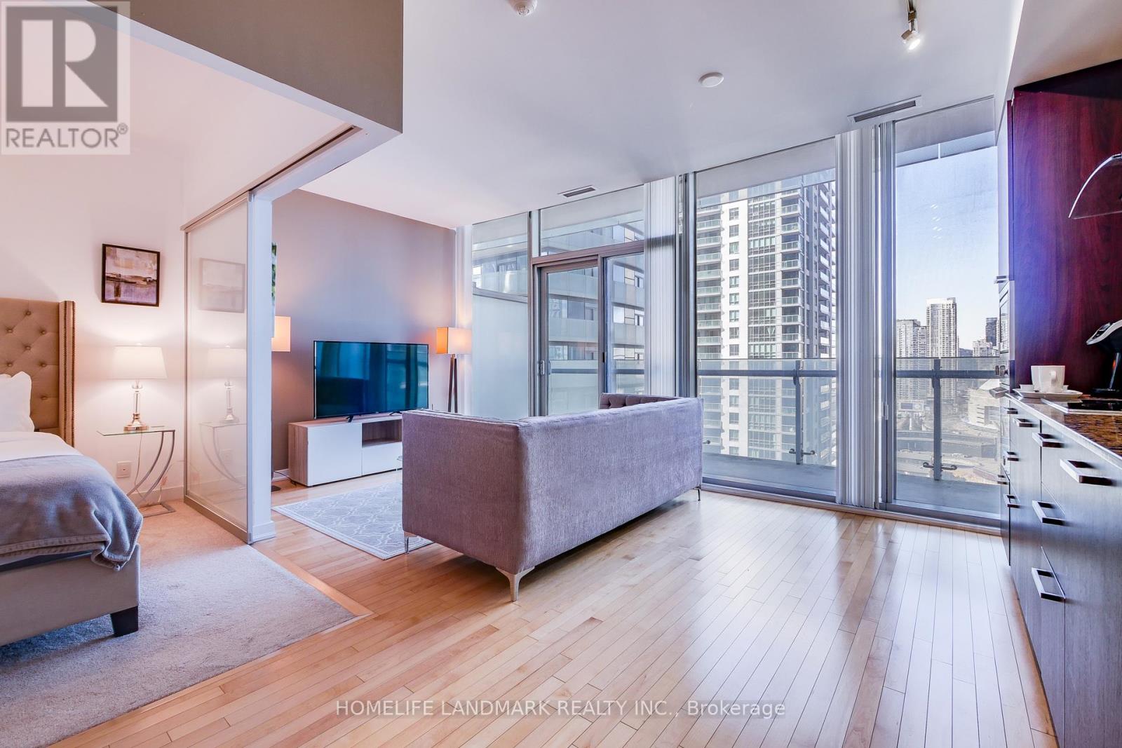 #1807 14 YORK STREET - 6