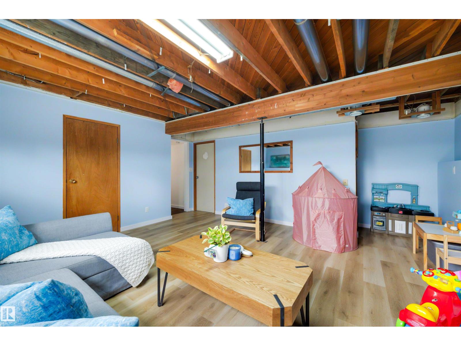 5502 52 ST — photo 26