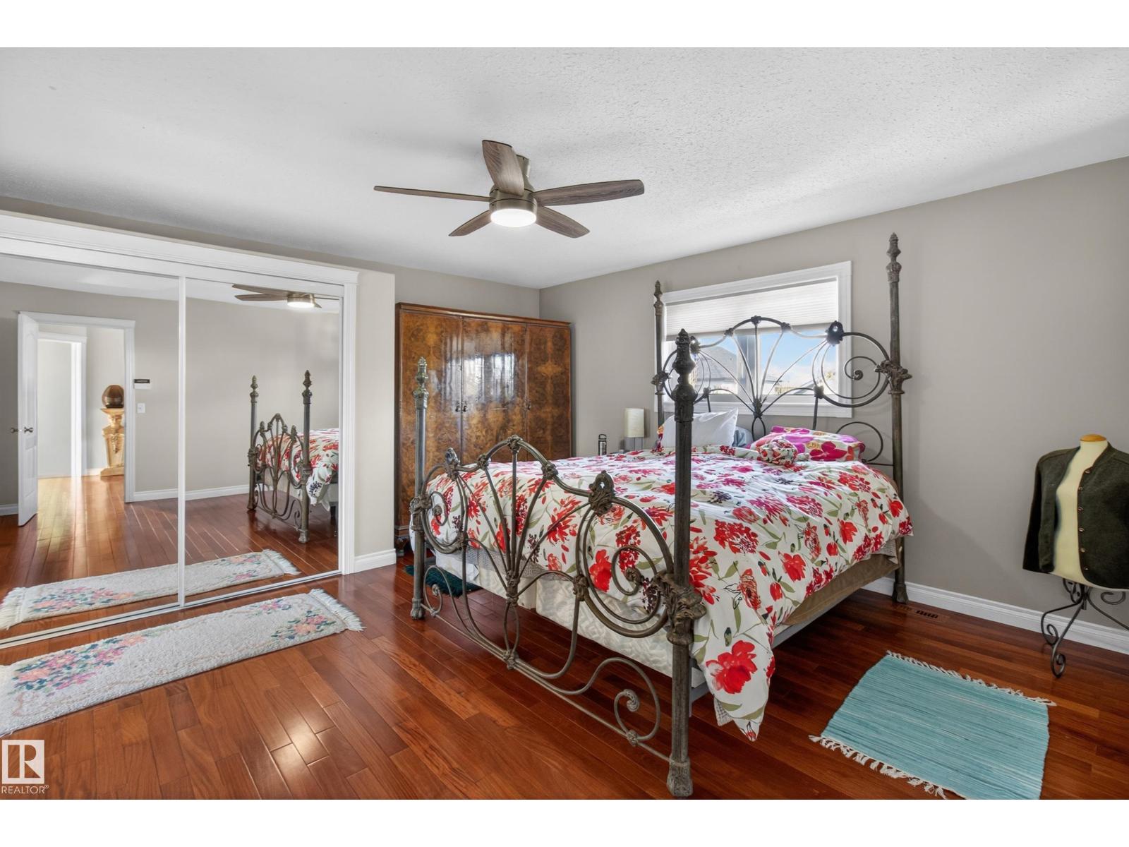 677 MEADOWVIEW CR S - 42