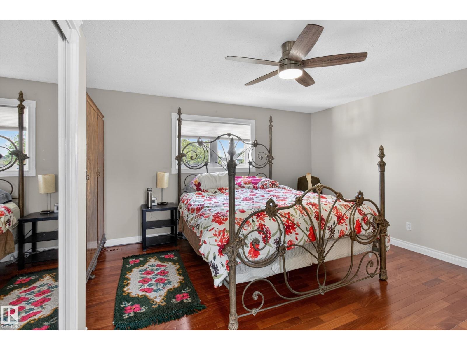 677 MEADOWVIEW CR S - 43