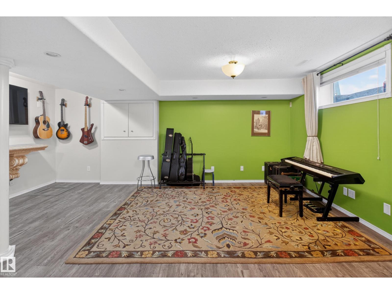 677 MEADOWVIEW CR S - 51