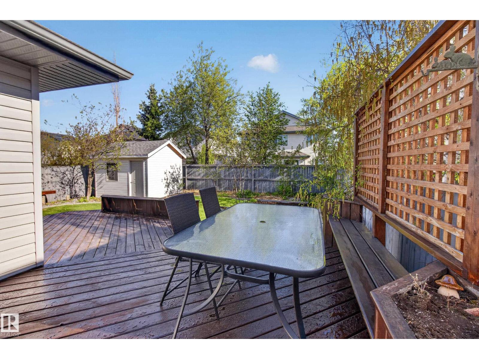 677 MEADOWVIEW CR S - 62
