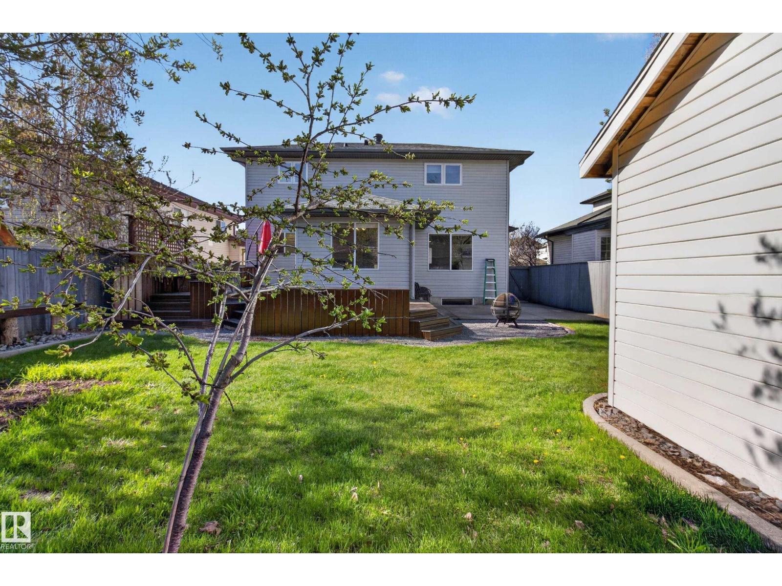 677 MEADOWVIEW CR S - 70