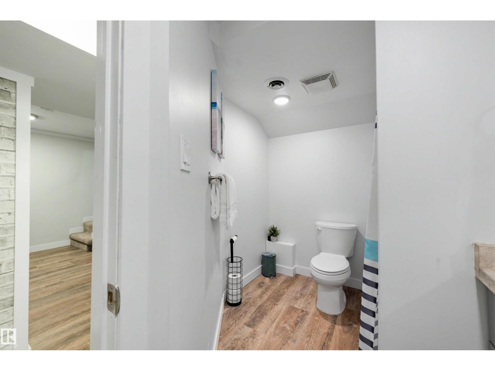 11417 91 ST NW - 23