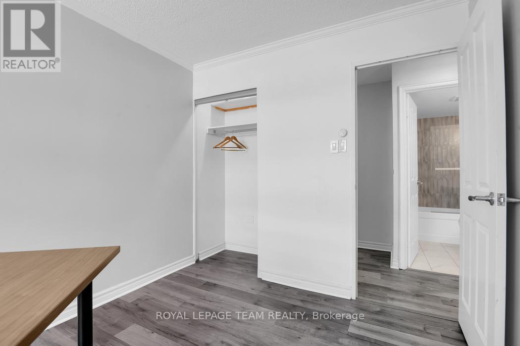 #1004 141 SOMERSET STREET W - 24