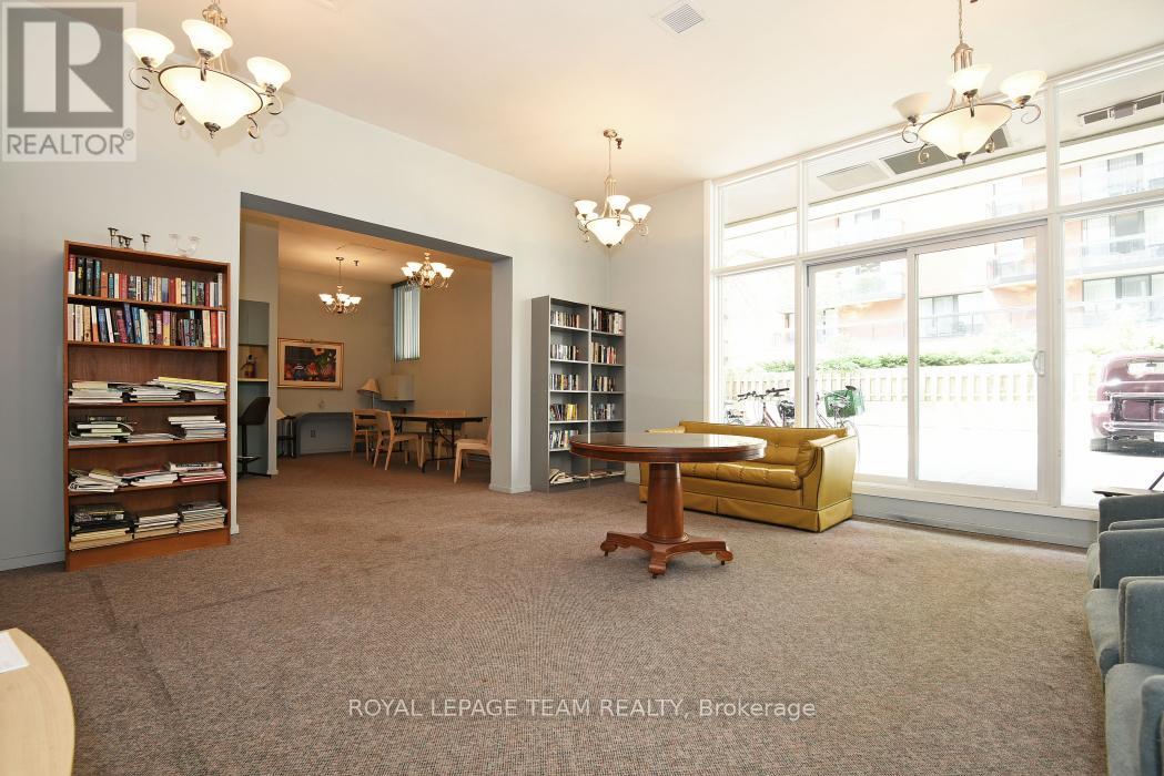 #1004 141 SOMERSET STREET W - 31