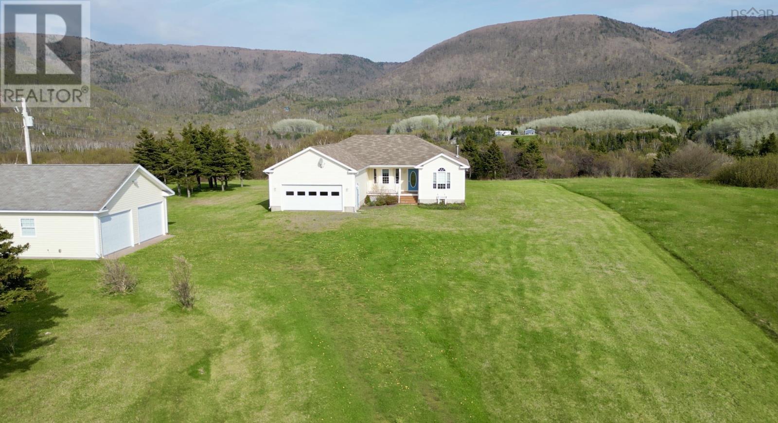 13540 Cabot Trail Road - 29