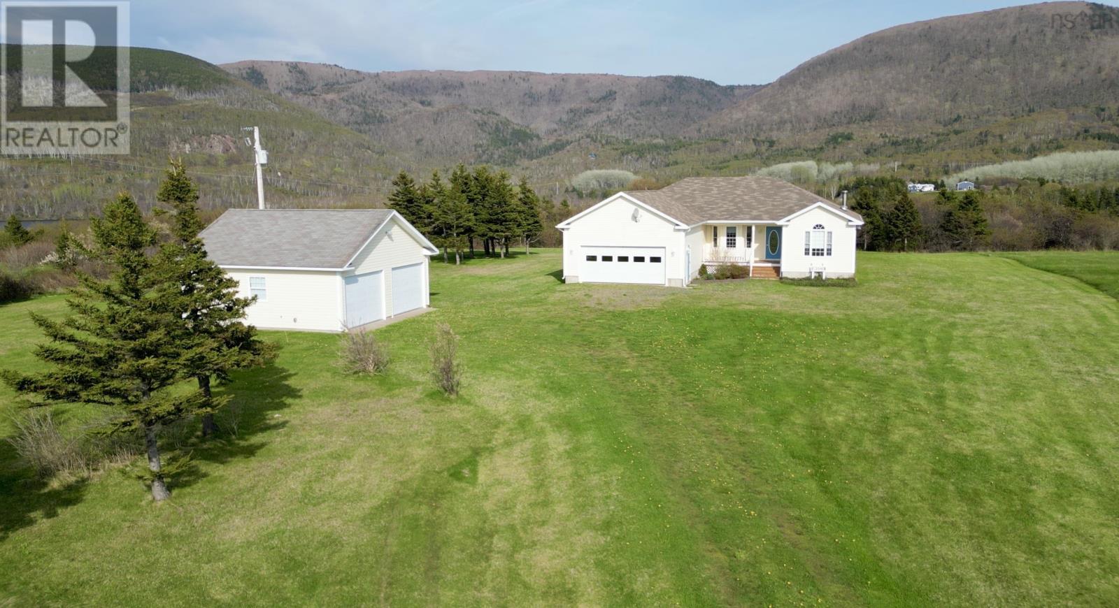 13540 Cabot Trail Road - 31