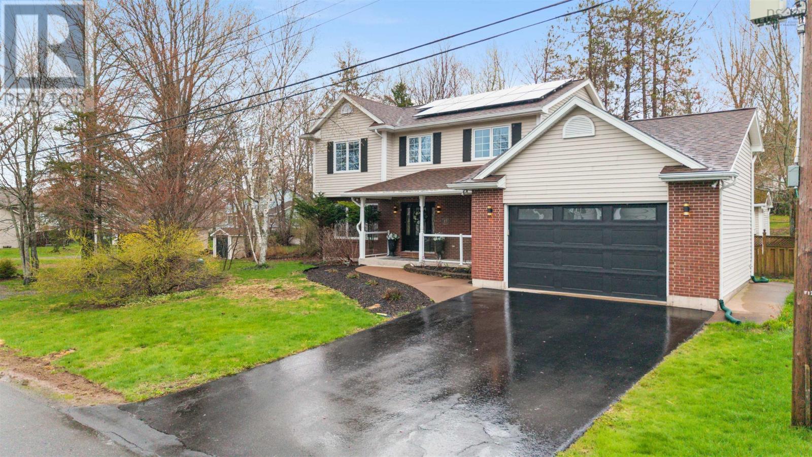 Property 46 of 47 of 17 Pineview Crescent Crescent