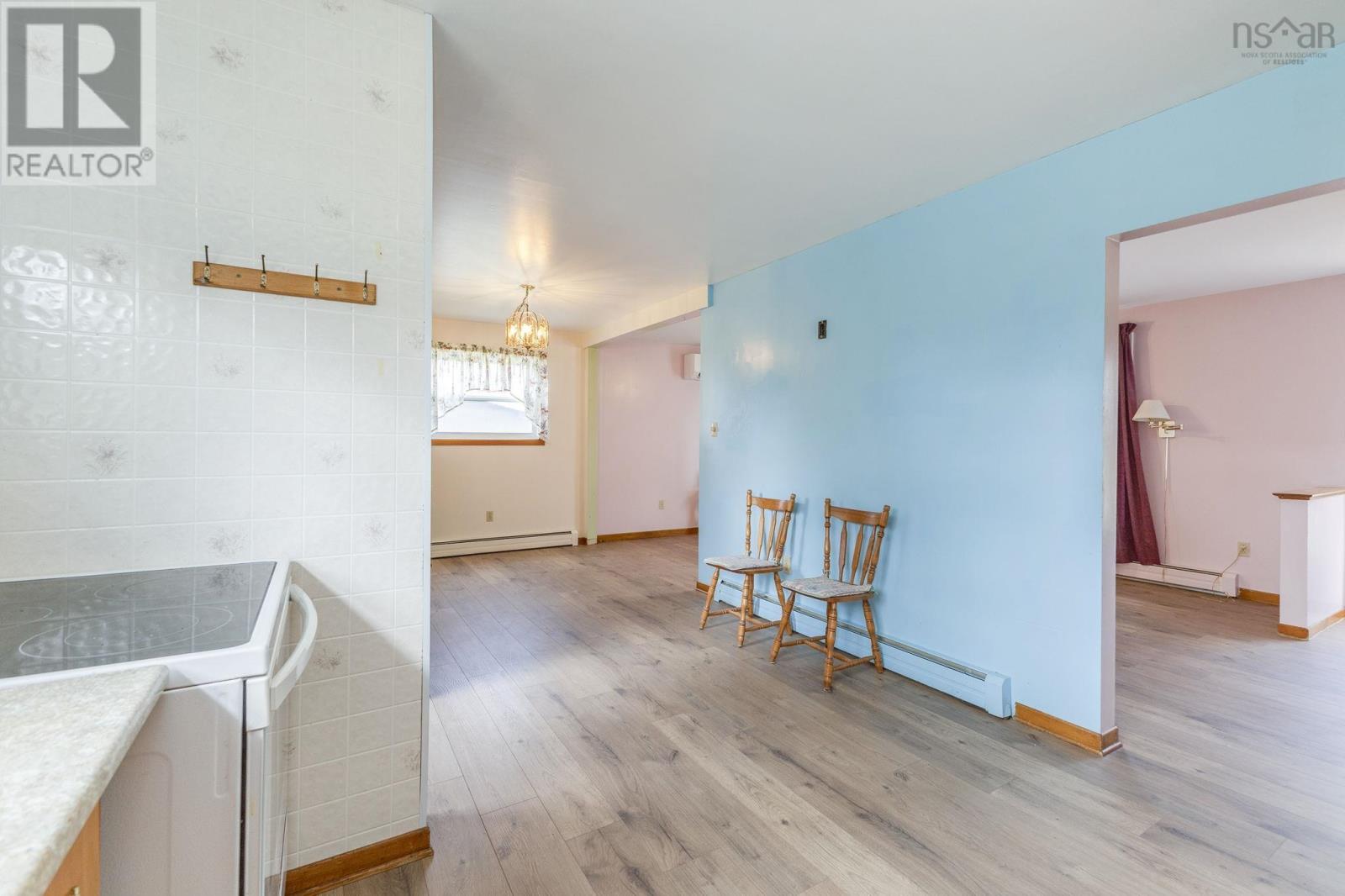 Property 20 of 44 of 301 Faulkland Street